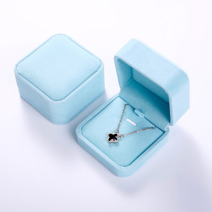 Caja de terciopelo para joyas y collares